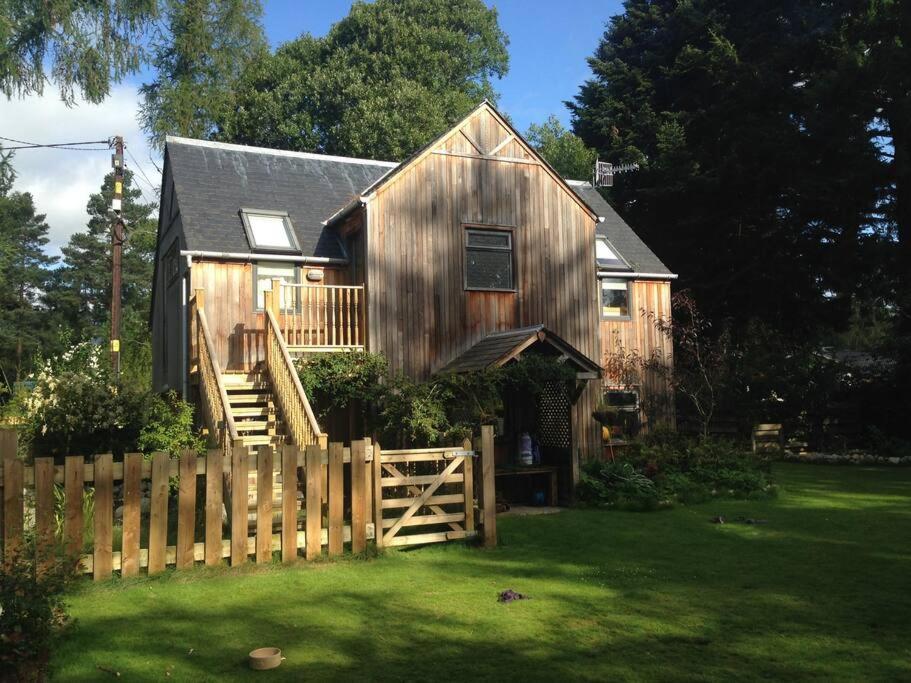 The Beeches Studio, Highlands Of Scotland Нютънмор Екстериор снимка