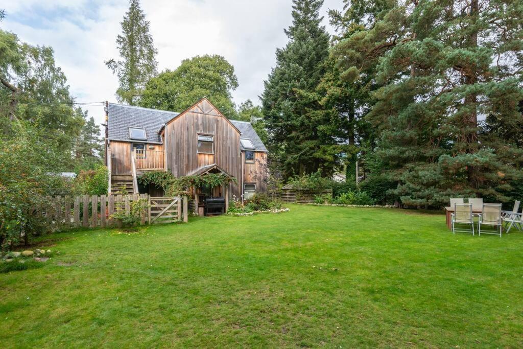 The Beeches Studio, Highlands Of Scotland Нютънмор Екстериор снимка